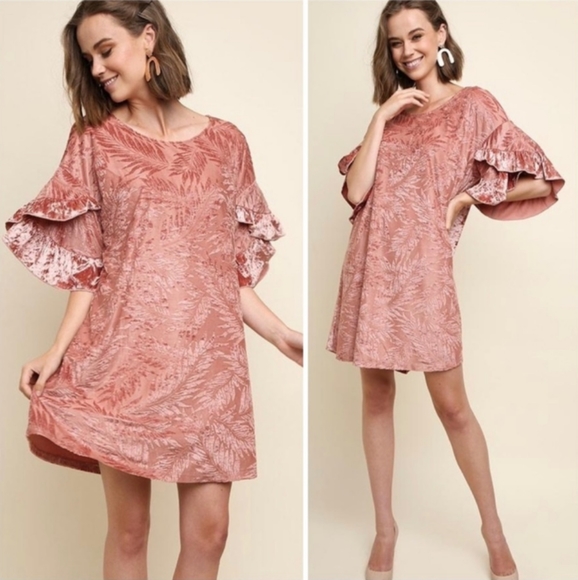 Umgee Dresses & Skirts - Velvet Burnout Dress